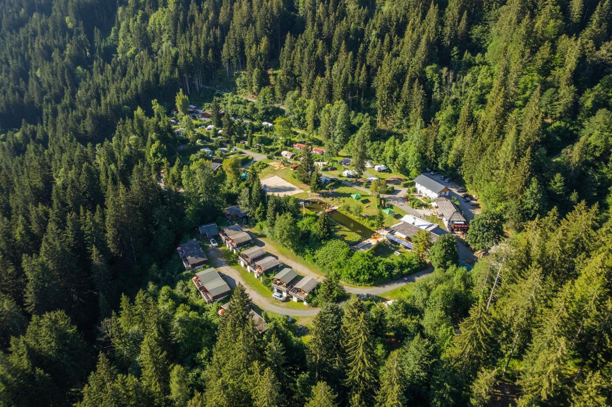 Alpenferienpark Reisach エクステリア 写真